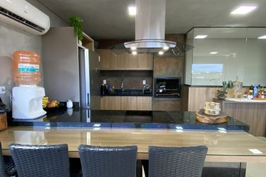 Apartamento &agrave; venda - 144m&sup2; - ZONA III