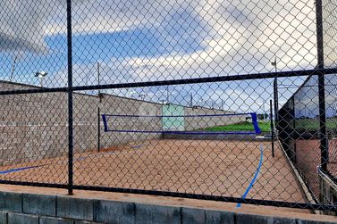 Terreno &agrave; venda - 450m&sup2; - Residencial Nabhan