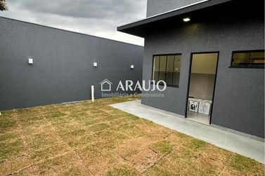 Casa &agrave; venda - 126m&sup2; - Jardim Imigrantes 2