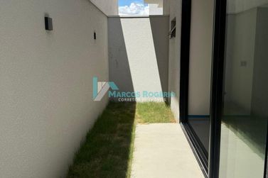 Casa &agrave; venda - 148m&sup2; - Paysage Essenza Condom&iacute;nio