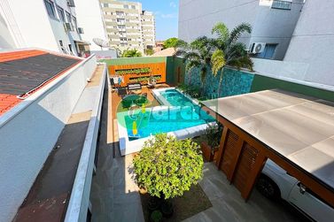 Casa &agrave; venda - 400m&sup2; - Zona II