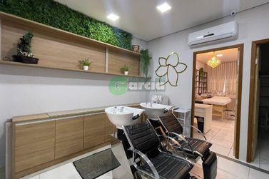 Sala Comercial &agrave; venda - 617m&sup2; - Zona V