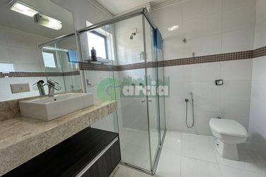 Apartamento para alugar - 363m&sup2; - Zona II