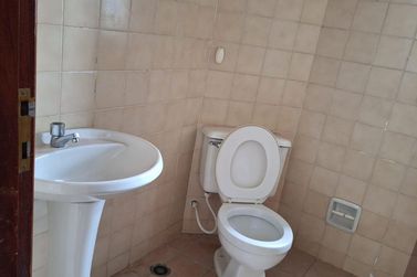 Sal&atilde;o Comercial &agrave; venda - 90m&sup2; - Zona 1