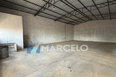 Sal&atilde;o Comercial para alugar - 200m&sup2; - Jardim Alphavile