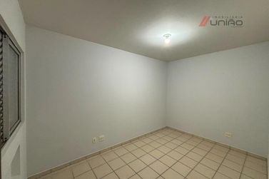 Apartamento para alugar - 58m&sup2; - Zona II