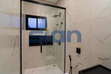 Casa &agrave; venda - 375m&sup2; - Zona VII