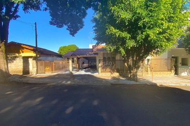 Casa &agrave; venda - 128m&sup2; - Zona VI