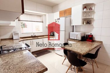 Casa &agrave; venda - 300m&sup2; - Zona I