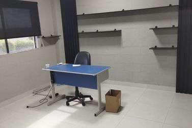 Sal&atilde;o Comercial para alugar - 179m&sup2; - Parque Residencial Metropolitano