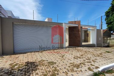 Casa para alugar - 380m&sup2; - Zona I