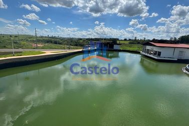 Terreno &agrave; venda - 280m&sup2; - Villa Serena Home Resort