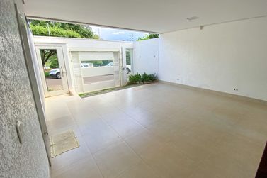 Sobrado &agrave; venda - 259m&sup2; - Parque Alphaville