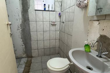 Casa &agrave; venda - 75m&sup2; - Conjunto Residencial Guarani III