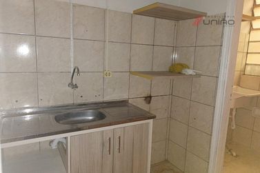 Sal&atilde;o Comercial para alugar - 245m&sup2; - Centro