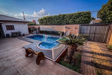 Casa &agrave; venda - 490m&sup2; - Jardim Leblon