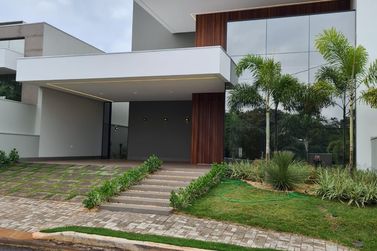 Casa &agrave; venda - 230m&sup2; - Portal das &Aacute;guas