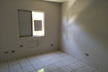 Apartamento para alugar - 95m&sup2; - ZONA III