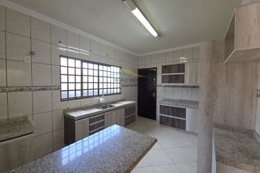 Casa &agrave; venda - 140m&sup2; - Jardim Imperial