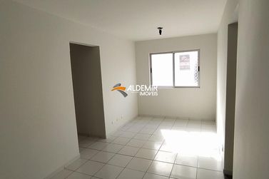 Apartamento para alugar - 66m&sup2; - Zona II