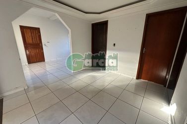 Casa &agrave; venda - 172m&sup2; - Conjunto Patrim&ocirc;nio Umuarama