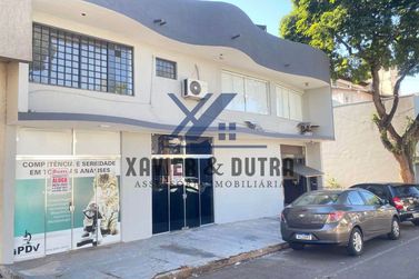 Sala Comercial &agrave; venda - 400m&sup2; - Centro Da Cidade