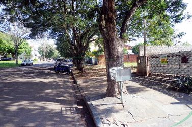 Terreno &agrave; venda - 65m&sup2; - Zona I