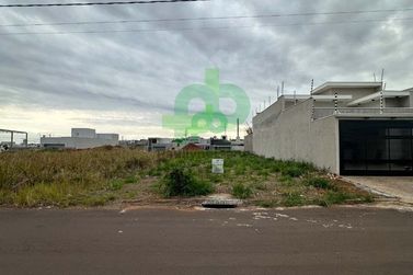 Terreno &agrave; venda - 222m&sup2; - Parque &Ocirc;nix