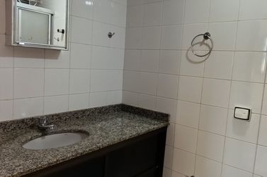 Apartamento para alugar - 78m&sup2; - ZONA II