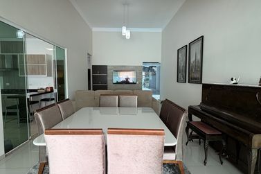 Casa &agrave; venda - 360m&sup2; - Jardim Tamoio