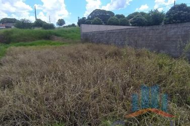 Terreno &agrave; venda - 180m&sup2; - Xambr&ecirc;