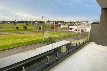 Sobrado &agrave; venda - 181m&sup2; - Jardim Cima