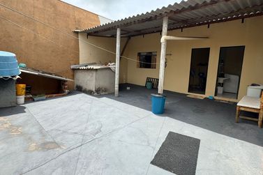 Casa &agrave; venda - 75m&sup2; - Conjunto Residencial Guarani III