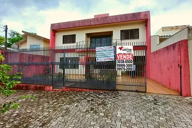 Casa &agrave; venda - ZONA I