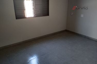 Casa &agrave; venda - 122m&sup2; - Zona VII