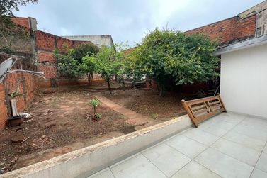 Casa &agrave; venda - 248m&sup2; - ZONA VII