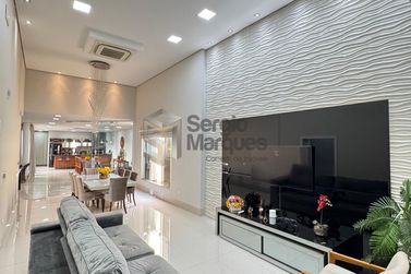Casa &agrave; venda - 415m&sup2; - Zona V