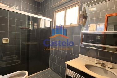 Casa para alugar - 310m&sup2; - ZONA II