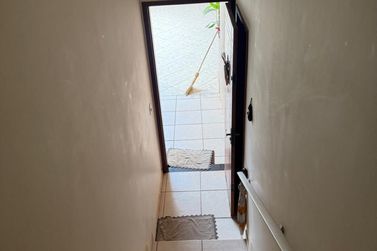 Casa &agrave; venda - 250m&sup2; - ZONA I