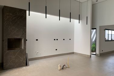 Casa &agrave; venda - 243m&sup2; - Residencial Euro Park