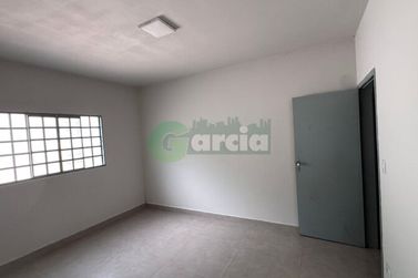 Casa &agrave; venda - 140m&sup2; - Jardim Igua&ccedil;u