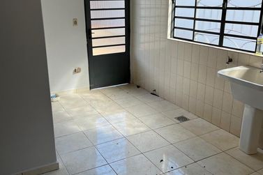 Casa para alugar - 278m&sup2; - JARDIM DOS PR&Iacute;NCIPES