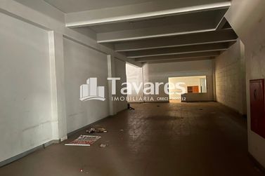 Casa &agrave; venda - 1000m&sup2; - Zona I