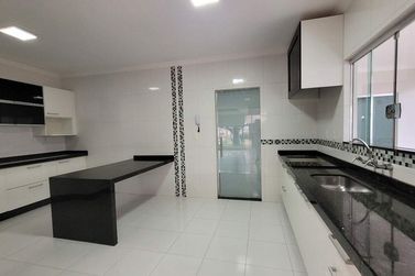 Apartamento &agrave; venda - 315m&sup2; - Zona VII