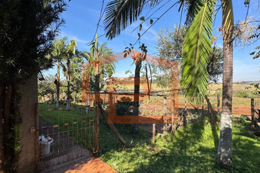 Ch&aacute;cara &agrave; venda - &Aacute;rea Rural