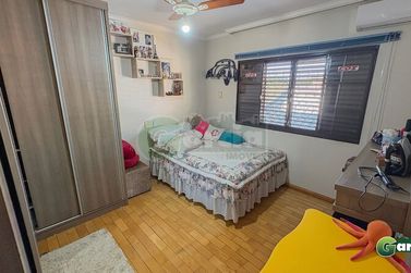 Sobrado &agrave; venda - 490m&sup2; - Jardim Global