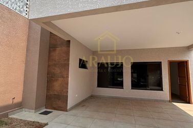 Casa &agrave; venda - 132m&sup2; - Jardim Azal&eacute;ia