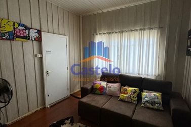 Casa &agrave; venda - 150m&sup2; - ZONA II