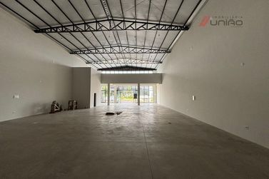 Sal&atilde;o Comercial para alugar - 420m&sup2; - Parque Alto da Parana