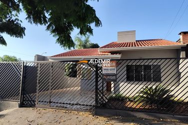 Casa para alugar - 100m&sup2; - Zona 6